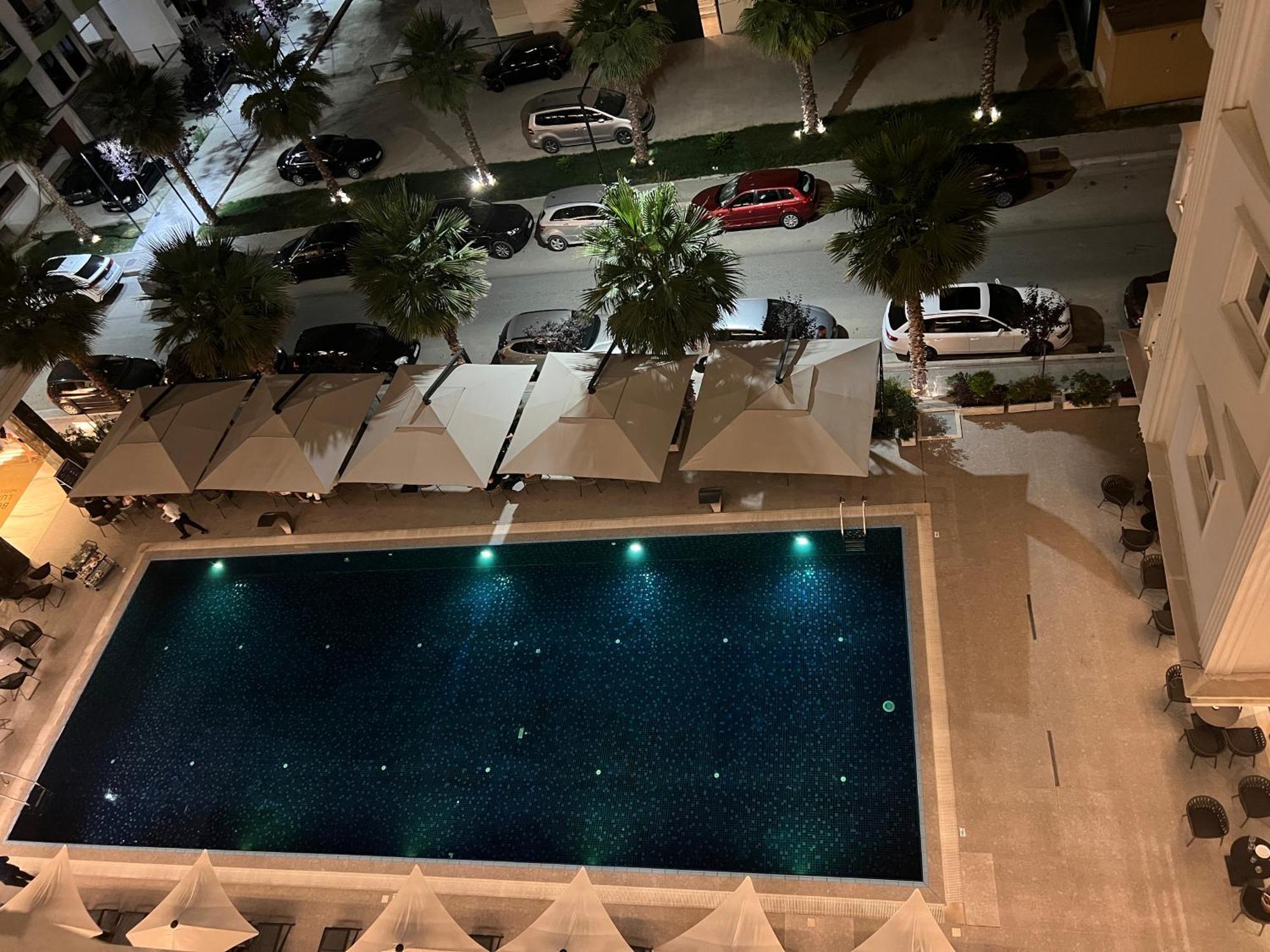Coastline Luxury Apart Hotel Golem  Exterior photo